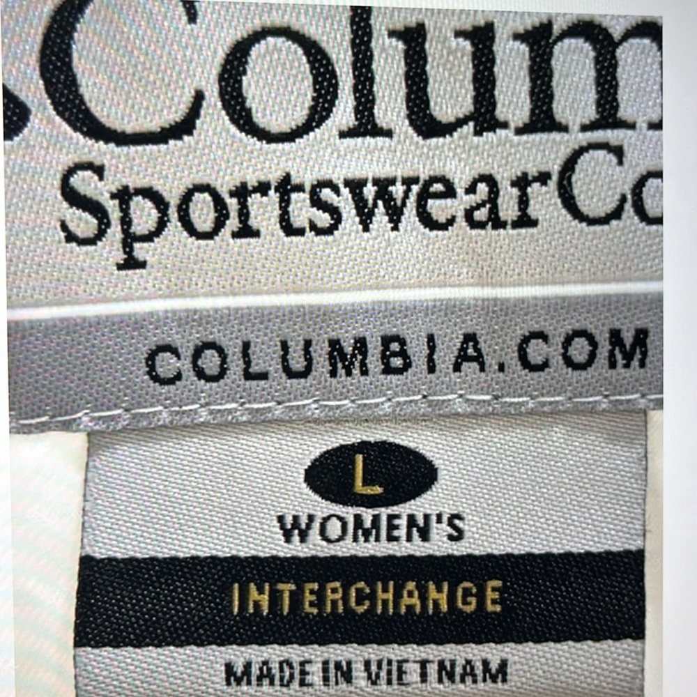 Large White Columbia puffer jacket - Picture 3 of 3